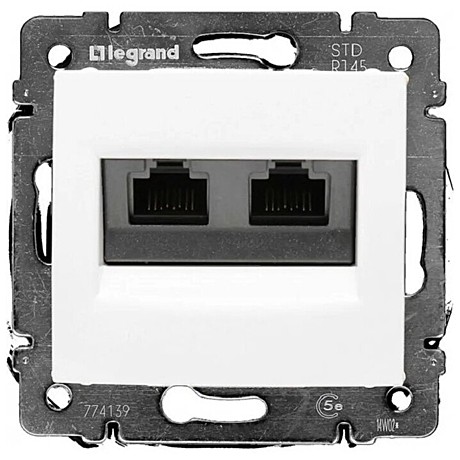 Розетка компьютерная  Legrand Valena RJ45 категория 5e UTP 2 выхода белый 774231