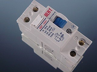 Автомат диф. (УЗО)  ЩИТ ВДТ-2221 2Р 25А 30мА дифференциальный